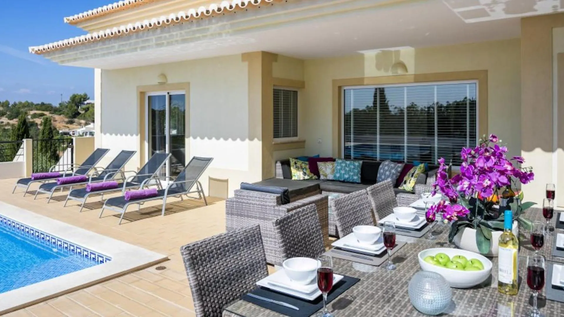 Villa Povo Do Burro, Beautiful And Elegant Villa, Few Minutes Walk To Resort Centre 카르보에이루