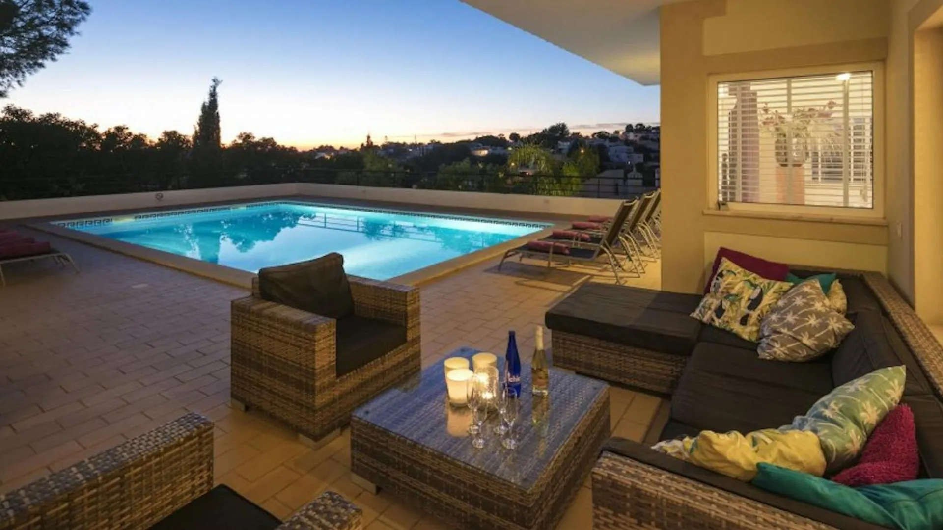 Villa Povo Do Burro, Beautiful And Elegant Villa, Few Minutes Walk To Resort Centre 카르보에이루