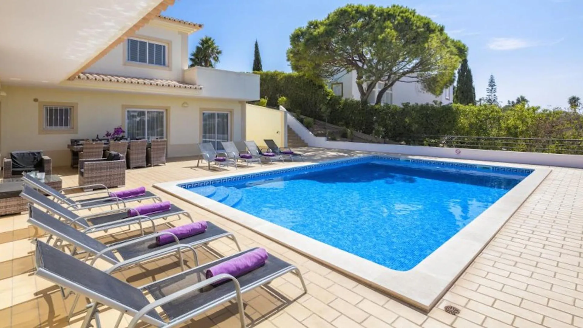 Villa Povo Do Burro, Beautiful And Elegant Villa, Few Minutes Walk To Resort Centre Carvoeiro  Portugal
